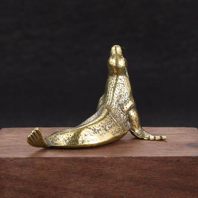 1pc Antique Brass Sea lion Copper Ornaments Creative Desktop Paperweight Handicrafts Collection Figurine