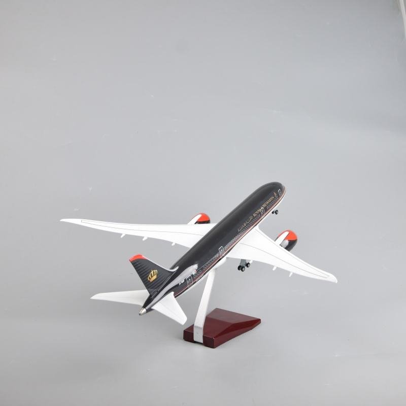 Airplane Model Plane Model B787 with LED Lights 43cm Royal Jordanian Model From China Creative & Cultural Collectible Artifacts