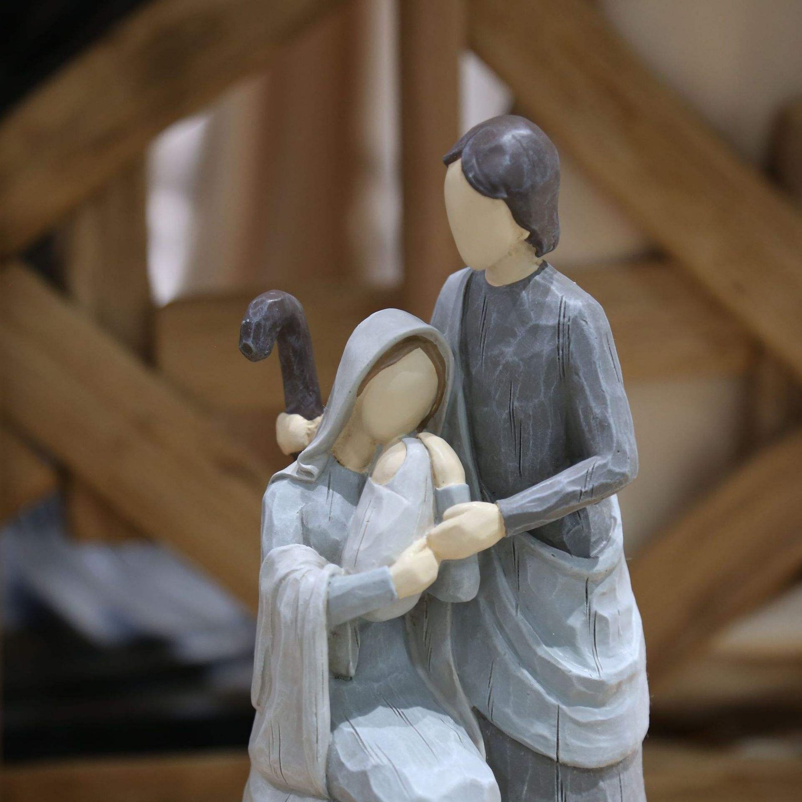 European Creative Home Religious Souvenir Gifts Resin Craft Effect Family Figure Tabletop Decoration