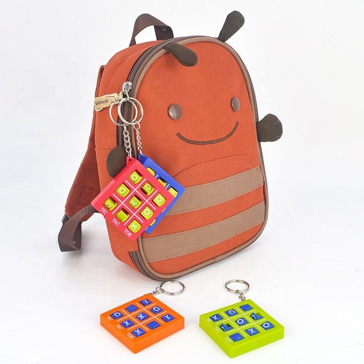 Hot Selling Promotional Tic Tac Toe Toy With Key Pendant Plastic Education Toys