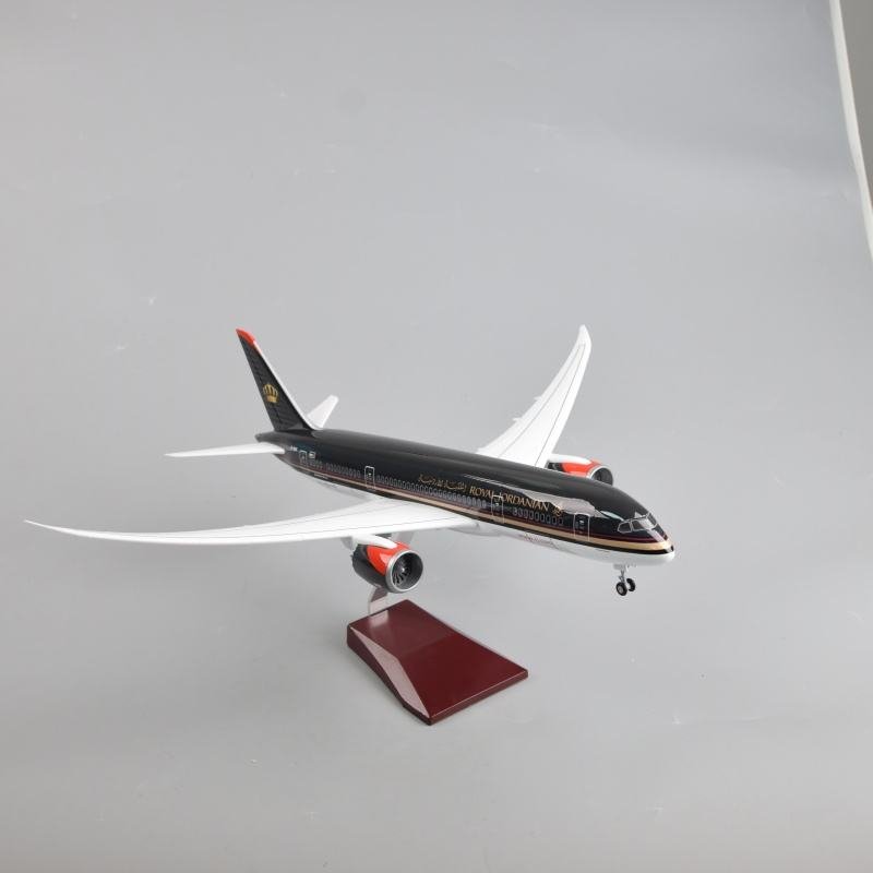 Airplane Model Plane Model B787 with LED Lights 43cm Royal Jordanian Model From China Creative & Cultural Collectible Artifacts