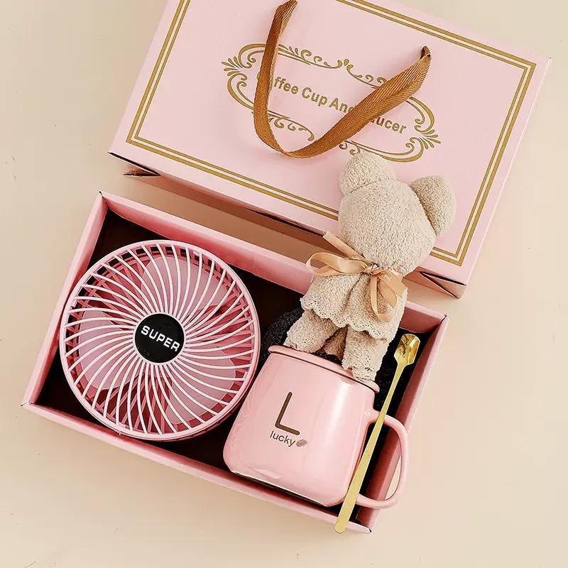 Customized Eco-friendly Luxury Mug Towel Set Unique Birthday Christmas Wedding Thanksgiving Promotion Favor Gift Box New Year