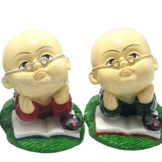 Polyresin Little Boy Figurine Handmade Resin Crafts Souvenir Gift