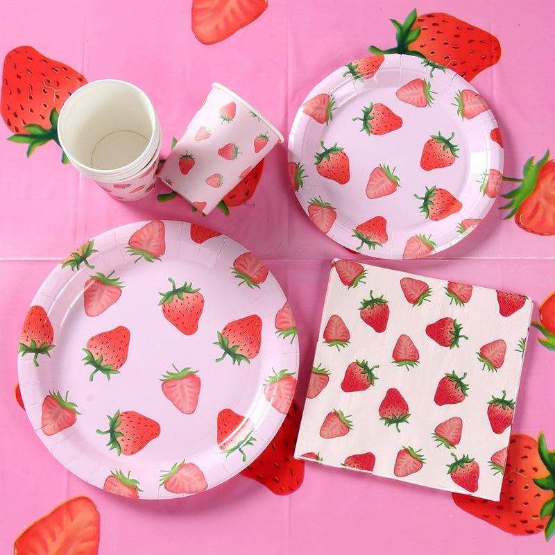 Wholesale Strawberry Party Decoration Girls Birthday Party Disposable Tableware Pink Paper Plate Cup Tablecloth Picnic Customize