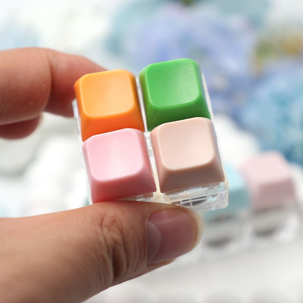 Promotional Custom Logo Plastic LED Fidget Toy Keyboard Keycap Cube Keychain Stress Relief Lightweight