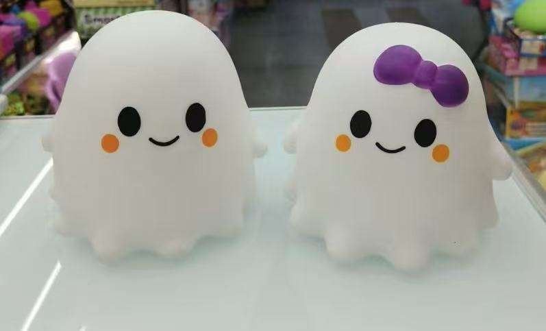 Halloween Ghost Squishy Stress Relief Squeeze Toy, Fidget Sensory Anti-Anxiety Desk Toy, Promotional Gift Toy for Kids & Adults