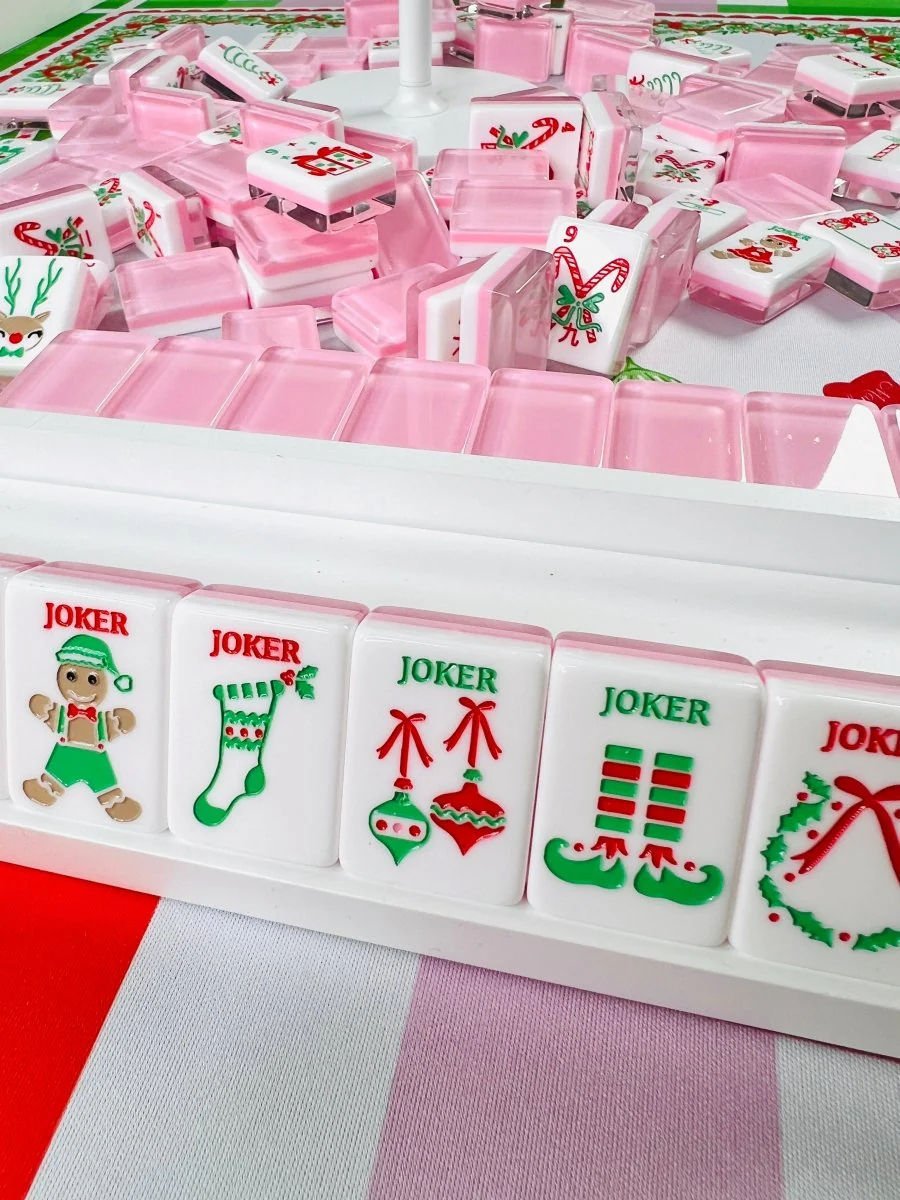 Custom Christmas Themed American Mahjong Set 160 Engraved Tiles Holiday Edition Festive Design Luxury Boutique Game Gift