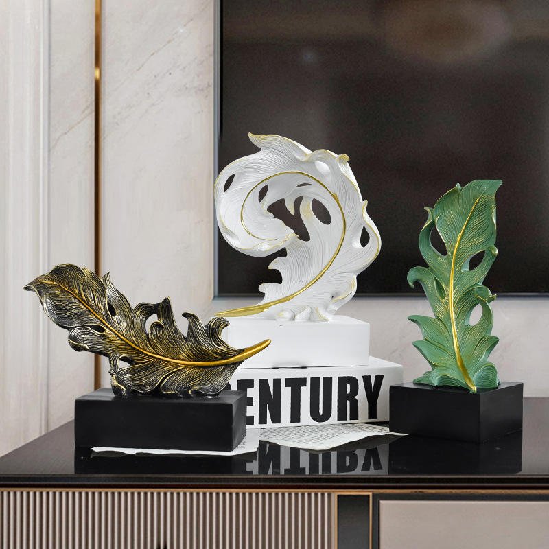Creative Customized Feather Ornaments Artistic Sculpted Folk Art Epoxy Resin Washable Collectible Figurines Household Holiday