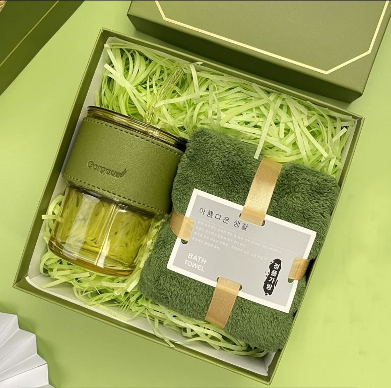 2026 Hot Selling High-end Souvenir Cups Gift Sets Various Style Sets Customized Gift Sets for Birthday Festival Gift