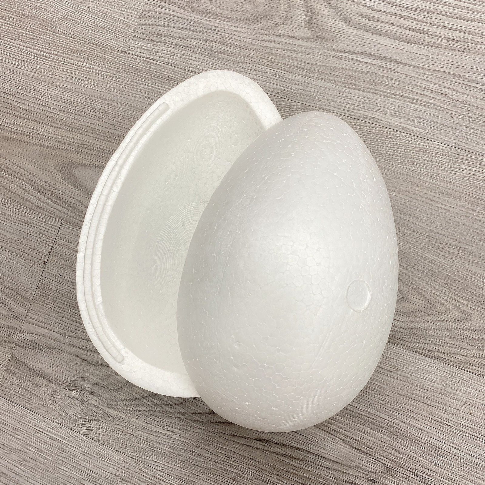 HE HEF082 22cm X 14.5cm White DIY Styrofoam/Polyfoam Hollow Easter Eggs for Kids