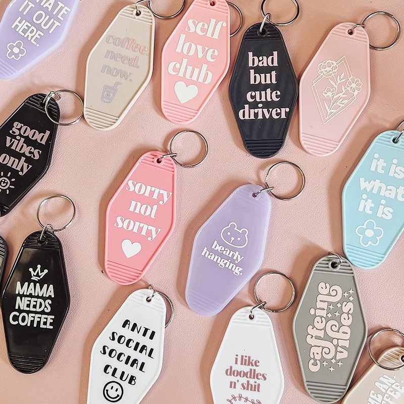 Wholesale Custom High Quality Acrylic Plastic Key Chain Make Your Design Logo Motel Hotel Keychain Blank with Promotion Gift