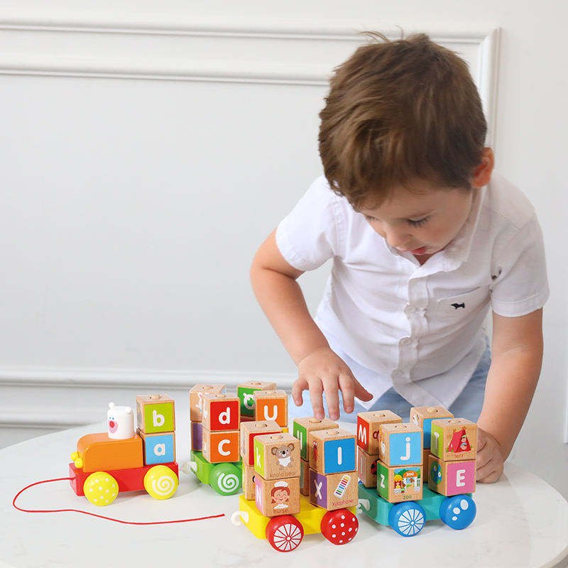 Hot Promotion New Design Educational DIY Baby Beech Wood Letters Cube Block Car Toy