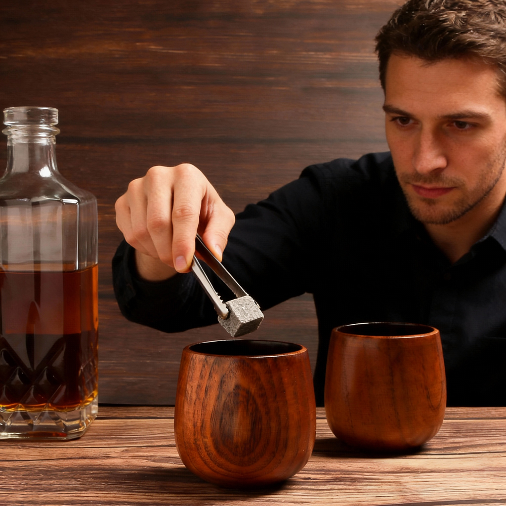 Factory Private Label Hand Crafted Enhances Oak Whiskey Tumbler Wooden Whiskey Cup Charred Wooden Whiskey Glass for Men Gift